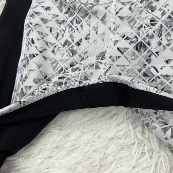 Lululemon Speed Tight II *Full-On Luxtreme Unbreakable White Black / Black - Picture 4 of 6